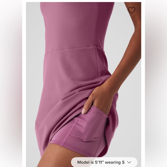 ALO YOGA airbrush real dress in soft mulberry - Picture 5 of 5